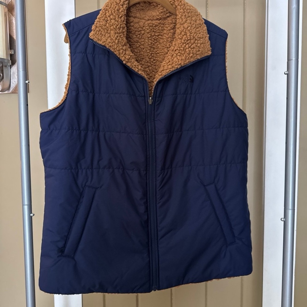 NWOT NORTH FACE reversible vest